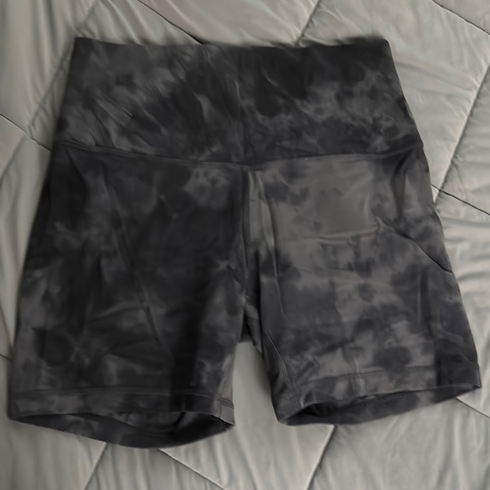 lululemon Align High Rise Short 6”